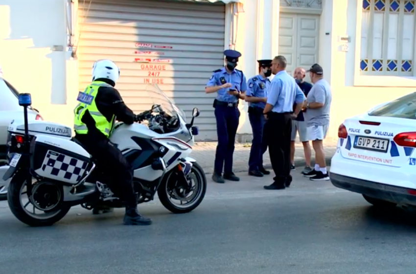 Argument Bejn Ġirien Iwassal Biex Anzjan Jaqla’ Daqqa Ta’ Mus F’Idu